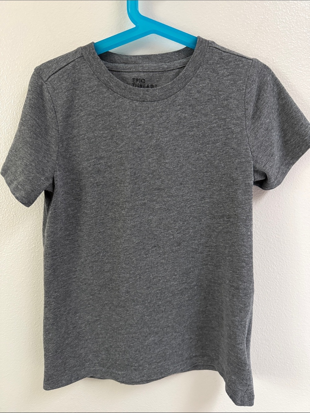 Epic Threads Gray Short Sleeve Crewneck Tee
